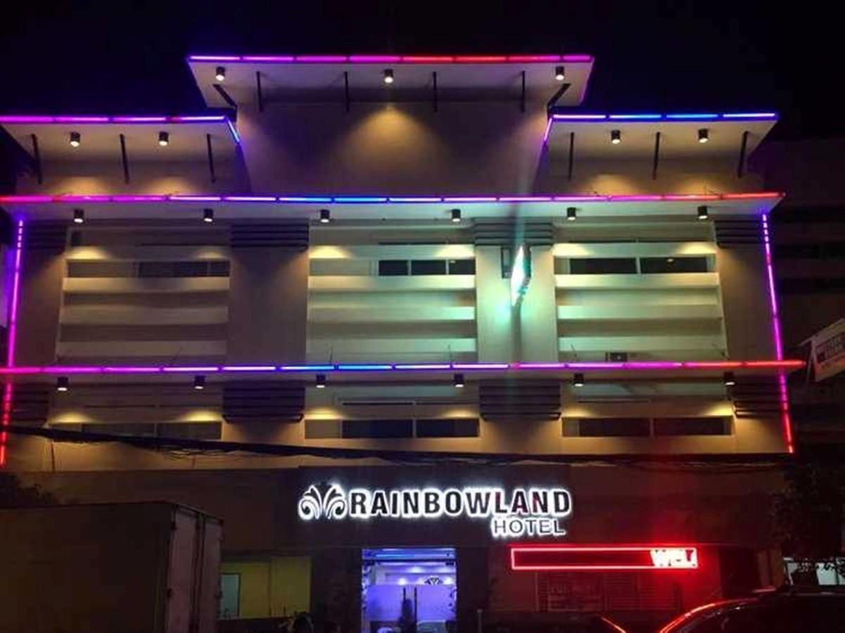 Rainbowland Hotel اولونجابو المظهر الخارجي الصورة
