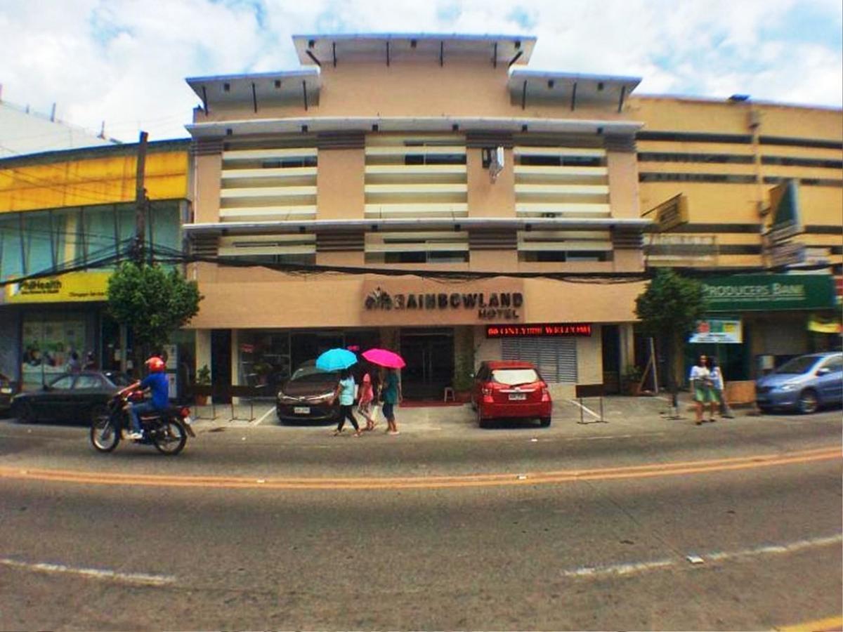 Rainbowland Hotel اولونجابو المظهر الخارجي الصورة