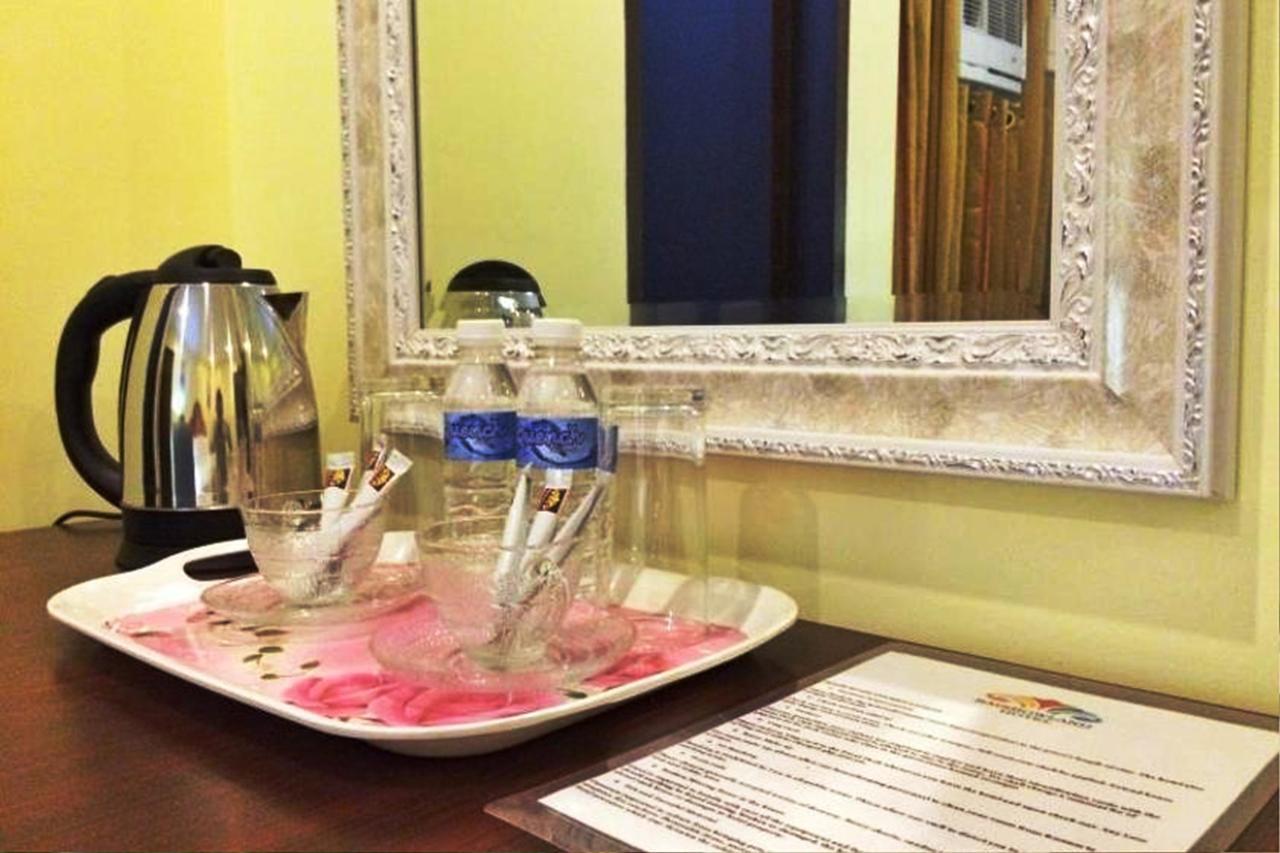 Rainbowland Hotel اولونجابو المظهر الخارجي الصورة
